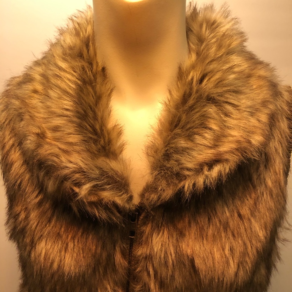 Women Arizona jeans faux fur brown vest medium